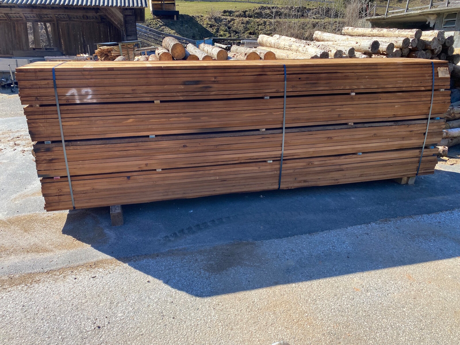 Larch wood from Riegler Timber Trading